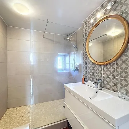 Apartment F2 Refait A Neuf, Idealement Situe Clermont-Ferrand